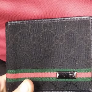 Gucci trifold wallet